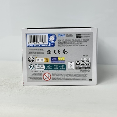 Parte traseira da embalagem Funko Pop com códigos de barras e informações de reciclagem
