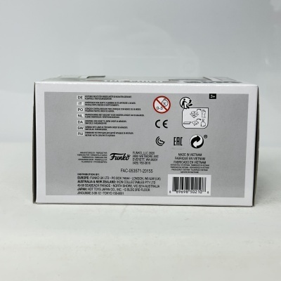 Parte traseira da caixa branca com texto em várias línguas e código de barras