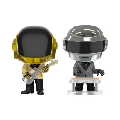 Duas figuras Funko Pop de personagens com capacetes metálicos e instrumentos musicais.