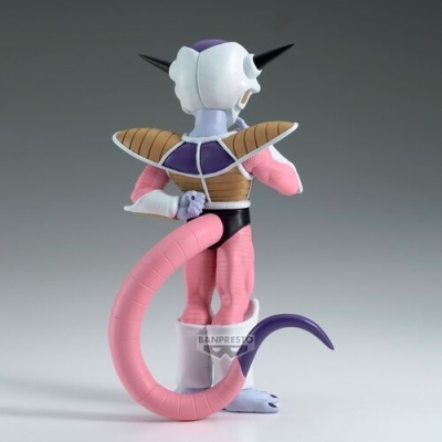 Figura de ação do personagem Frieza de Dragon Ball com armadura, cauda longa rosa e base transparente