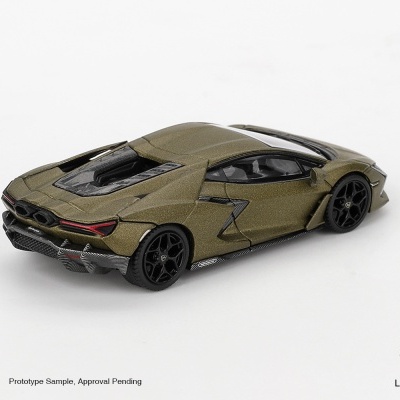 Miniatura de Lamborghini verde metálico com detalhes em carbono sobre fundo branco