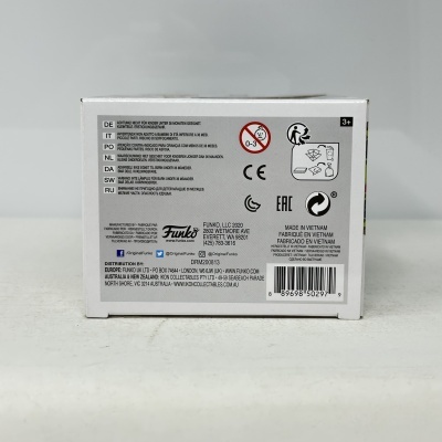 Parte de trás de caixa branca com texto e símbolos para aviso, reciclagem e código de barras.