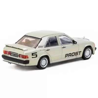 Miniatura de carro clássico prata com texto PROST e número 5.