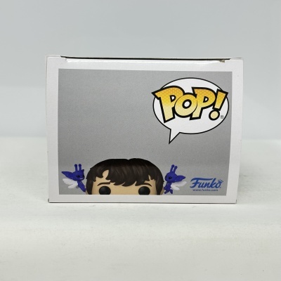 Caixa com figura POP! Funko e detalhes azuis