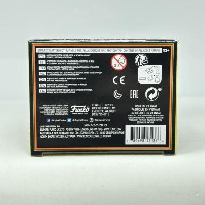 Embalagem Funko com texto multilingue e símbolos de segurança