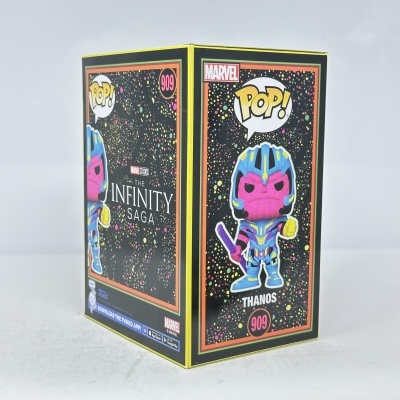 Caixa Funko Pop do personagem Thanos com design colorido e número 909