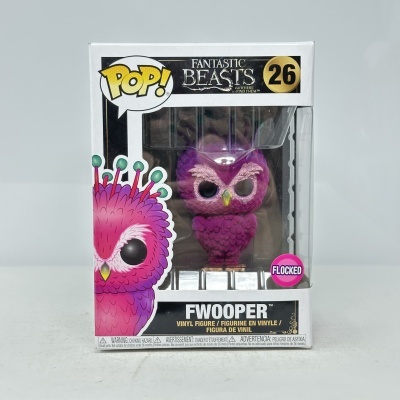 Figura de vinil cor-de-rosa Fwooper da série Fantastic Beasts na caixa com janela de plástico