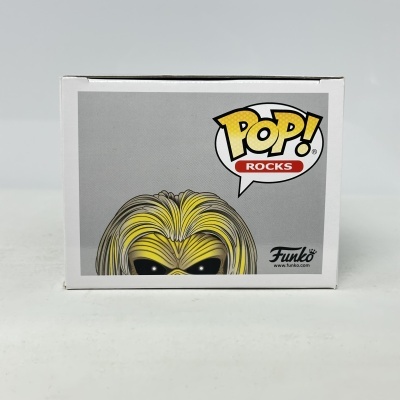 Caixa Funko Pop! Rocks com personagem ilustrado