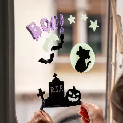 Autocolantes de gel Halloween para janela com morcegos, gato, abóbora e texto BOO