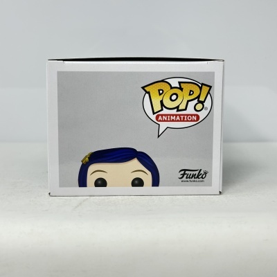 Caixa branca Funko Pop Animation com personagem de cabelo azul