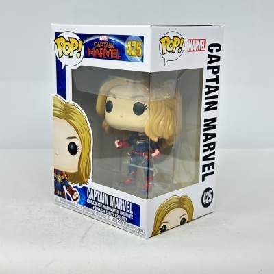 Figura de vinil Pop! Captain Marvel na caixa