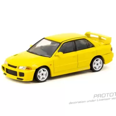 Miniatura de carro desportivo amarelo com spoiler e jantes brancas