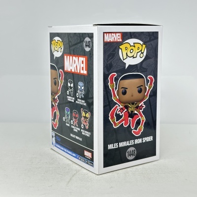 Caixa de Funko Pop do personagem Miles Morales Iron Spider da Marvel