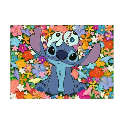 Ilustração de Stitch azul rodeado de muitas flores coloridas