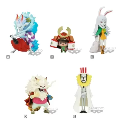 Conjunto de cinco figuras colecionáveis Banpresto em várias cores e poses distintas