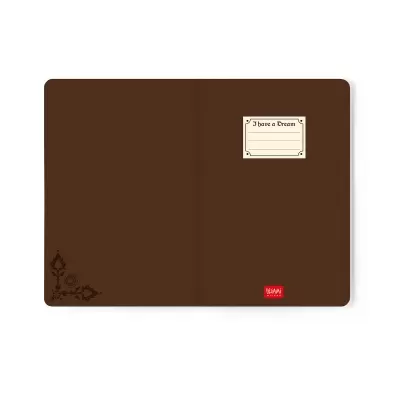 Capa castanha de notebook com etiqueta e decoração floral