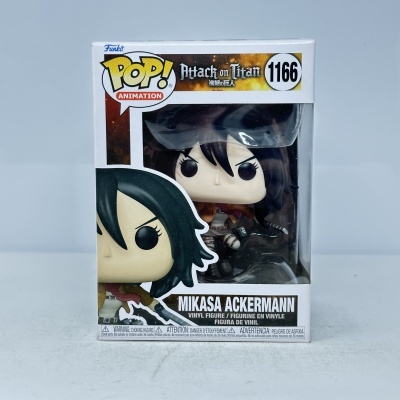 Boneca vinyl Funko Pop! Mikasa Ackermann da série Attack on Titan na caixa