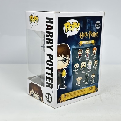 Embalagem Funko Pop! Harry Potter nº 26 com janela transparente e lista personagens