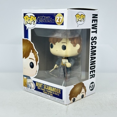 Figura Funko Pop! Newt Scamander 27 da coleção The Crimes of Grindelwald em embalagem
