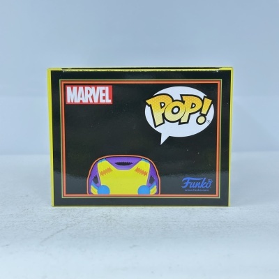 Embalagem Funko Pop! Marvel com figura colorida no topo