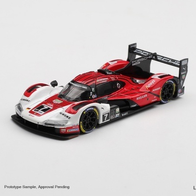 Miniatura de carro de corrida Porsche 963 vermelho, branco e preto com número 7