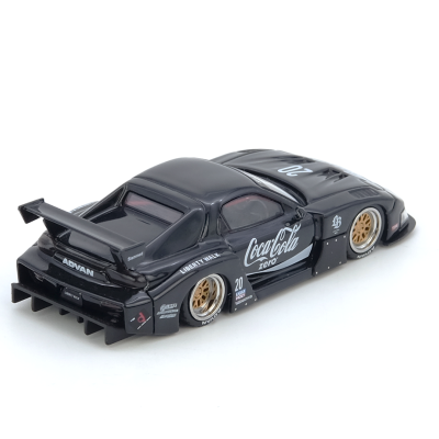 Miniatura de carro de corrida preto com logos brancos e jantes douradas