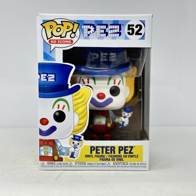 Figura Funko Pop PEZ Peter Pez na embalagem