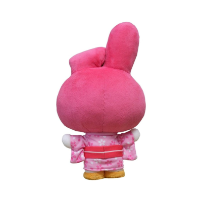 Pelúcia rosa em forma de coelho de costas com roupa floral rosa e cinto vermelho
