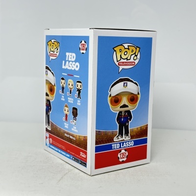 Caixa de figura POP! Television Ted Lasso com design azul e branco.