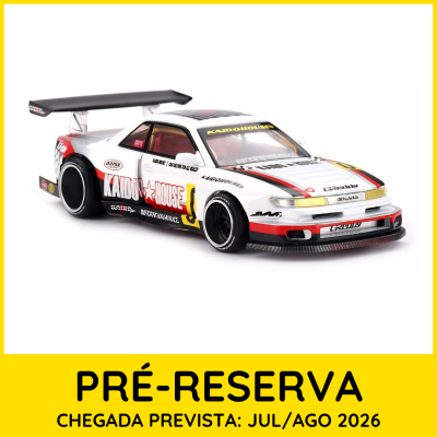 Miniatura de carro de corrida branco com detalhes vermelhos e pretos e asa traseira