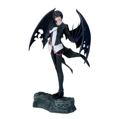 Figura de personagem masculino com asas negras e roupa formal preta