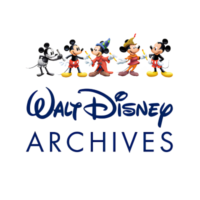 Cinco versões do Mickey Mouse acima do texto Walt Disney ARCHIVES