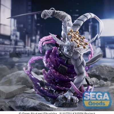 Estátua detalhada de personagem branco com adereços dourados, asas pequenas e efeitos roxos sobre base rochosa