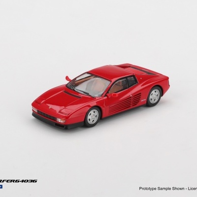 Miniatura carro desportivo vermelho em fundo branco