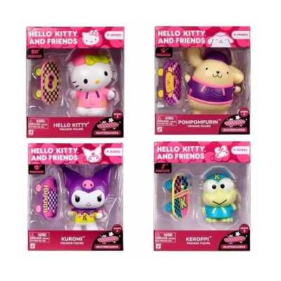 Quatro figuras de coleção Hello Kitty and Friends com pranchas de skate em caixas cor de rosa e roxo.