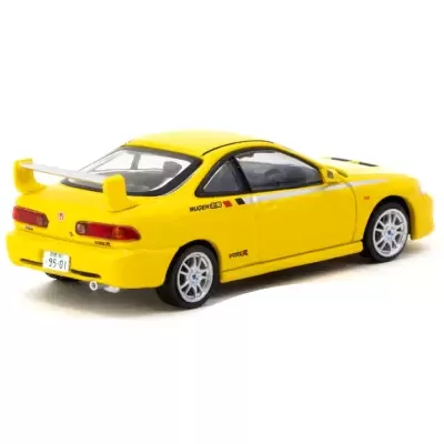 Miniatura de carro desportivo Honda amarelo com spoiler traseiro