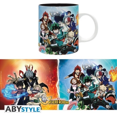 Caneca branca com ilustrações dos personagens de My Hero Academia em fundo vermelho e azul