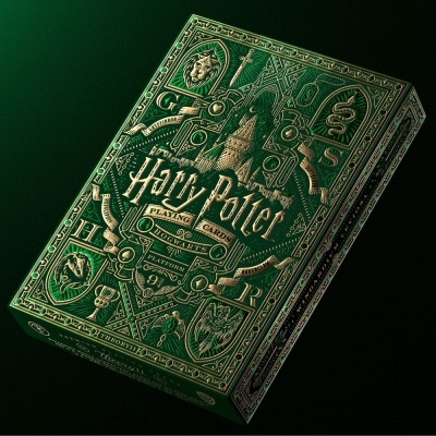 Caixa de baralho Harry Potter verde escuro e dourado com design detalhado