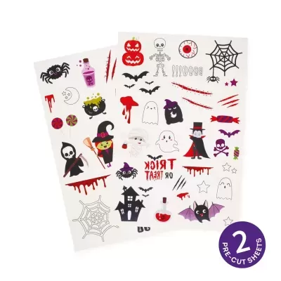 Folhas de autocolantes de Halloween coloridos com vários desenhos temáticos em fundo branco