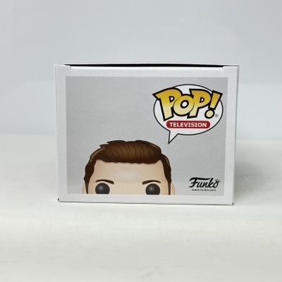 Embalagem de brinquedo Funko Pop! branca com parte da figura e logotipo POP! TELEVISION