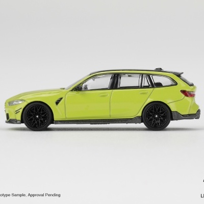 Miniatura de carrinha verde fluorescente com jantes pretas em fundo branco