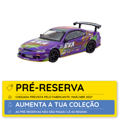 Miniatura de carro de corrida roxa com adesivos coloridos e asa traseira preta
