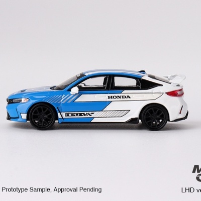 Miniatura de carro Honda azul, branco e preto com texto e rodas pretas