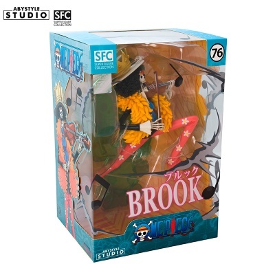 Boneco Brook de One Piece em caixa azul da coleção SFC Abystyle Studio