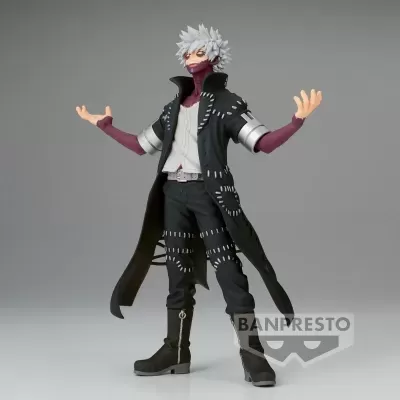 Figura colecionável de personagem anime com casaco preto e cabelo branco