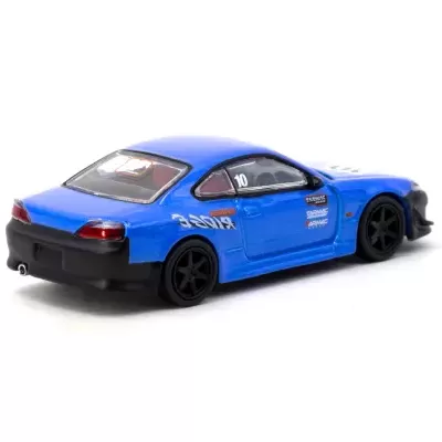 Miniatura carro azul com decalques e pneus pretos