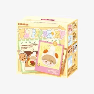 Caixa colorida POP MART POPBEAN FLUFFY & COZY com imagem de brinquedo e texto visível