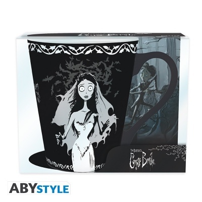 Caneca preta Corpse Bride com ilustração branca e embalagem temática