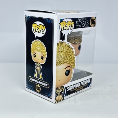Figura Funko Pop Seraphina Picquery da coleção Fantastic Beasts na caixa