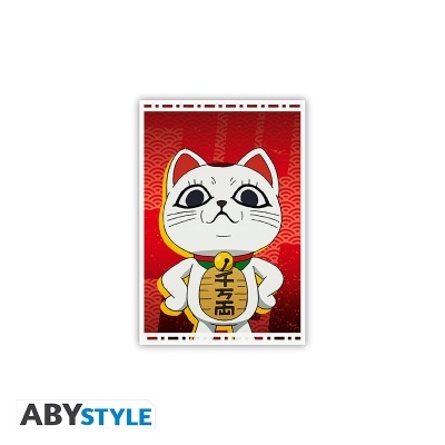 Postal com ilustração de gato branco cartoon com distintivo dourado e fundo vermelho